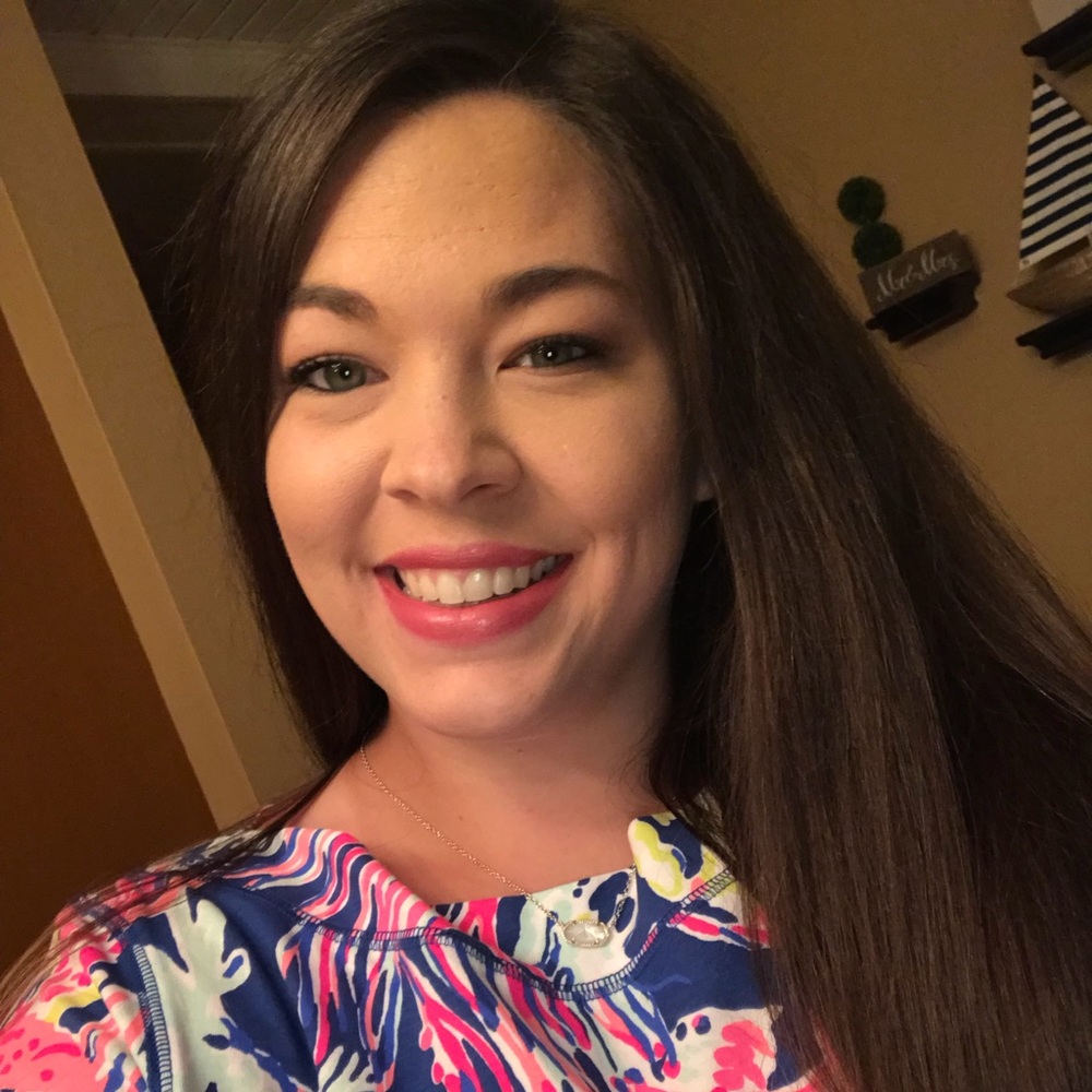 Meet your Posher, Alexandra